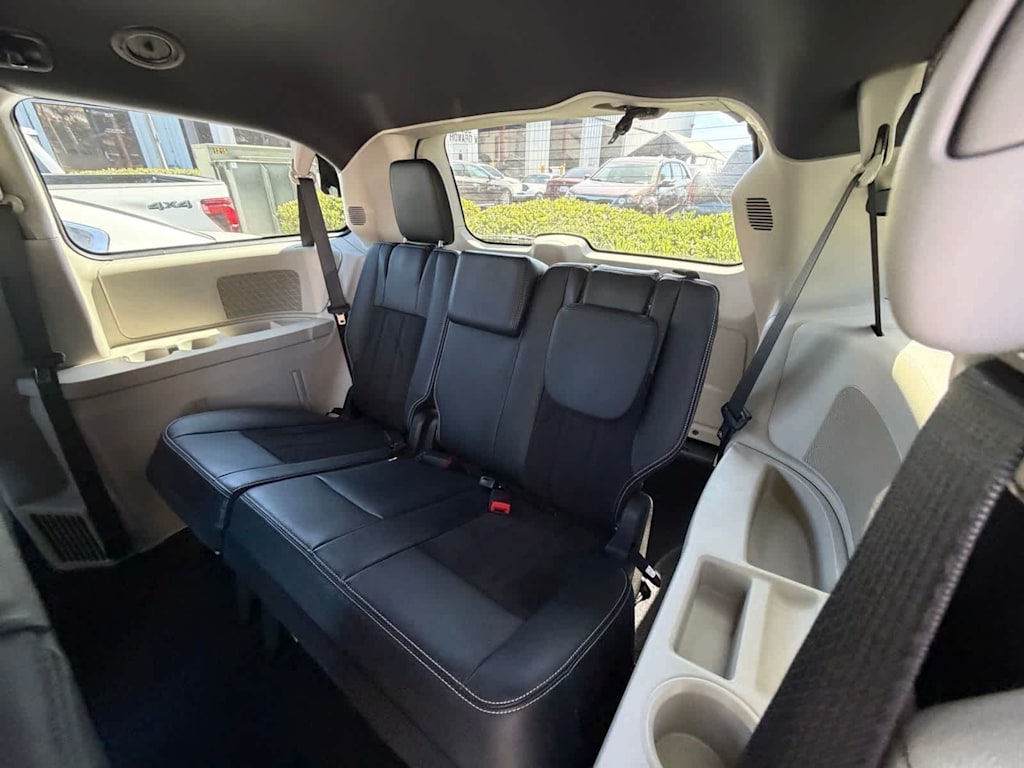 Thumbnail: 2019 Dodge Grand Caravan - 5