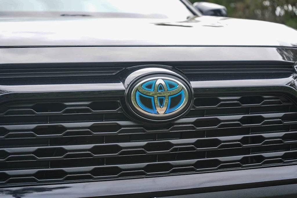 Thumbnail: 2022 Toyota RAV4 - 6