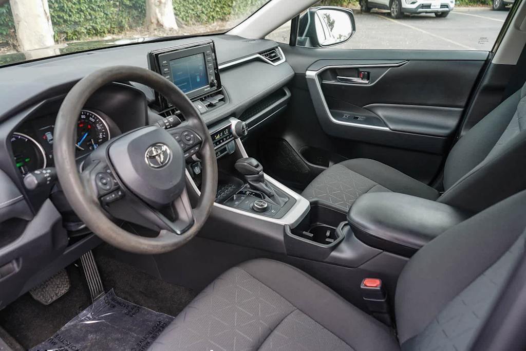 Thumbnail: 2022 Toyota RAV4 - 12