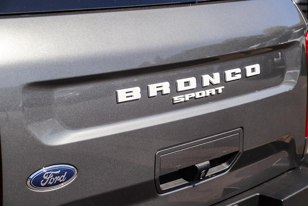 Thumbnail: 2021 Ford Bronco Sport - 6