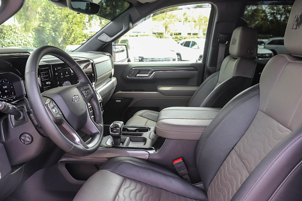 Thumbnail: 2024 Chevrolet Silverado 1500 - 11