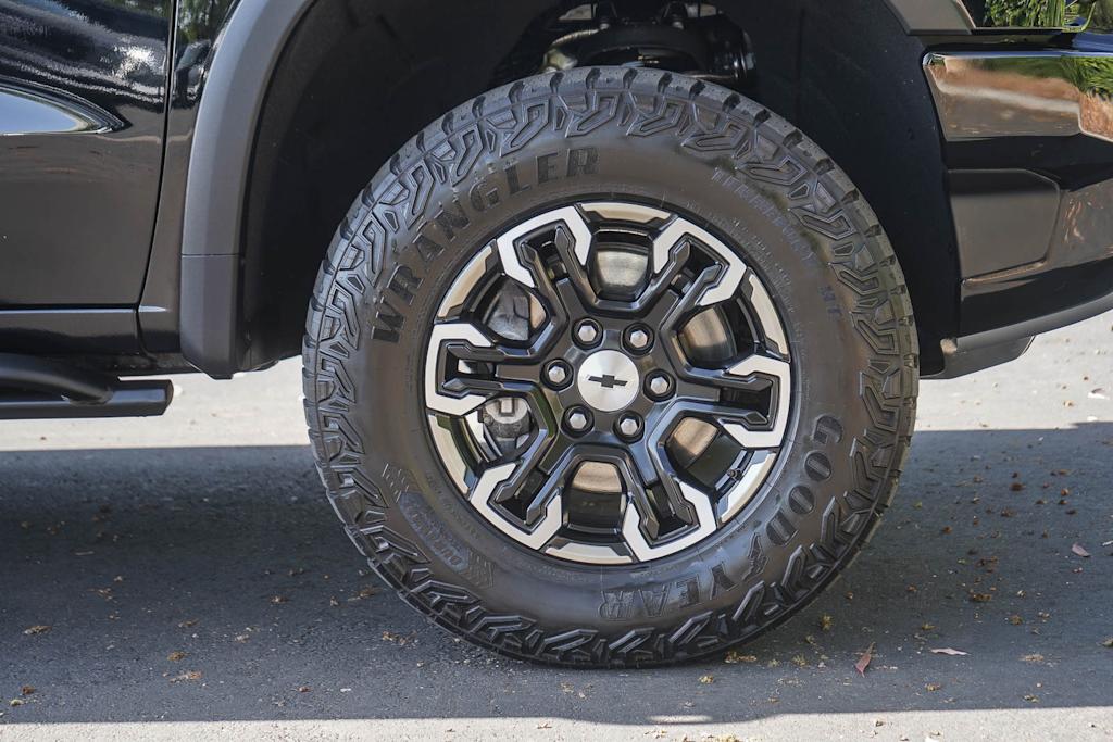Thumbnail: 2024 Chevrolet Silverado 1500 - 21