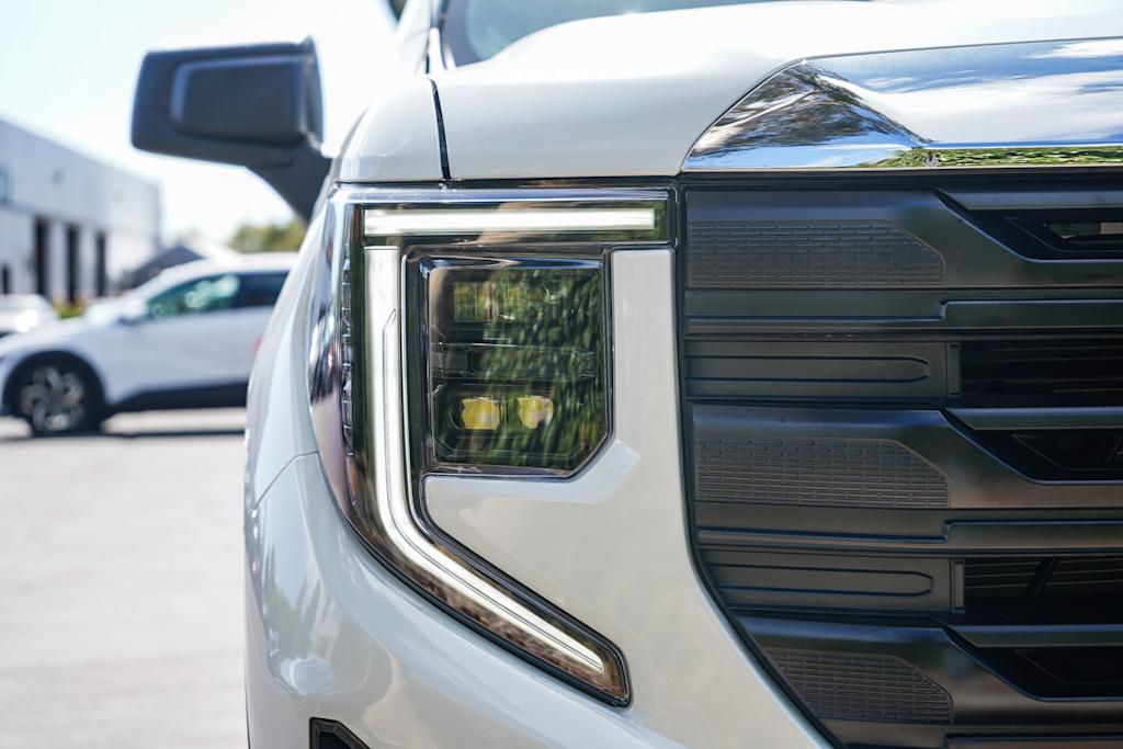 Thumbnail: 2025 GMC Sierra 1500 - 6