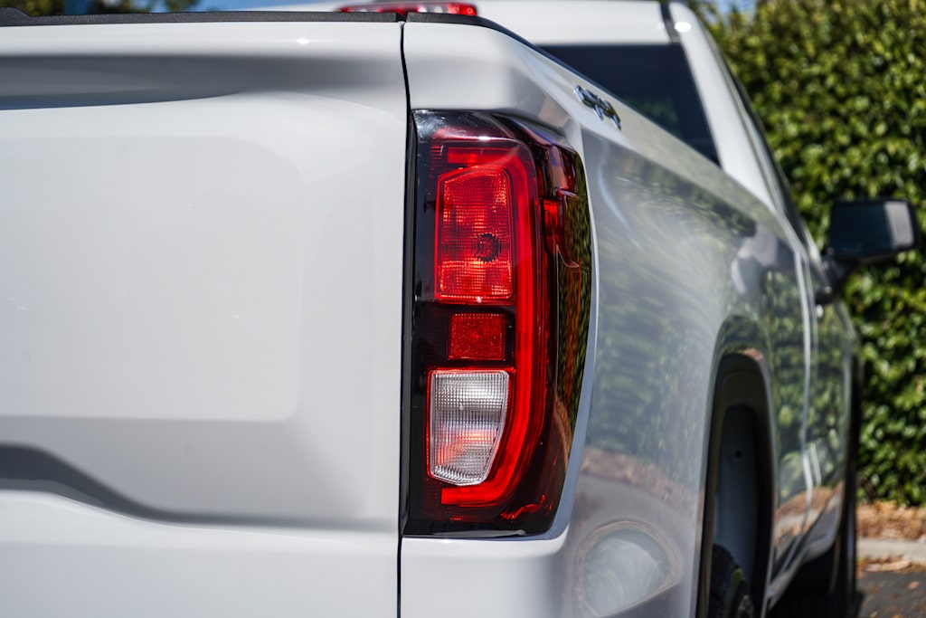 Thumbnail: 2025 GMC Sierra 1500 - 19