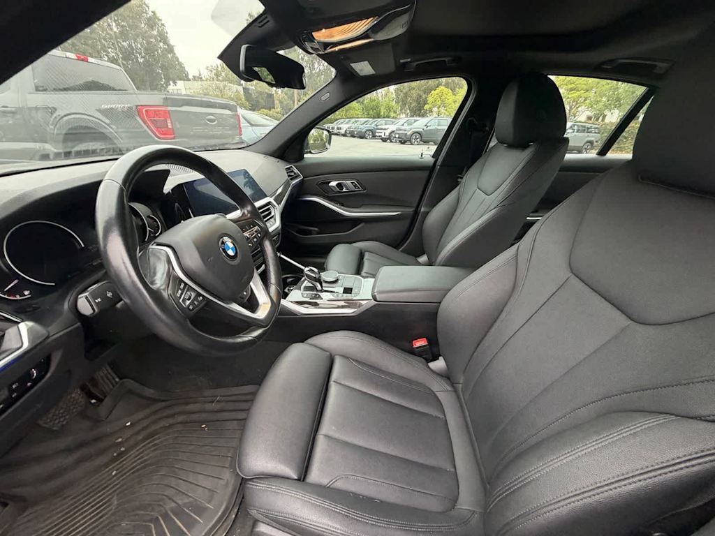 Thumbnail: 2020 BMW 3 Series - 4