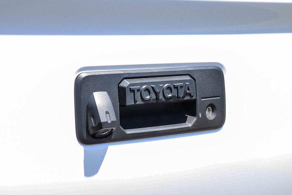 Thumbnail: 2021 Toyota Tacoma - 13