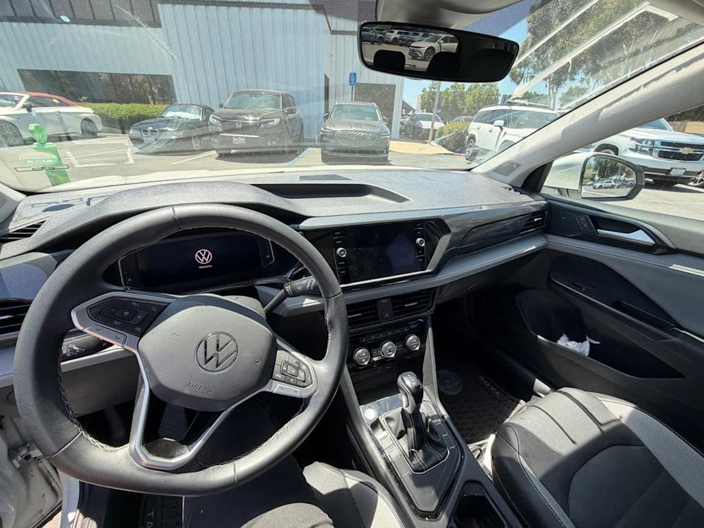 Thumbnail: 2022 Volkswagen Taos - 2