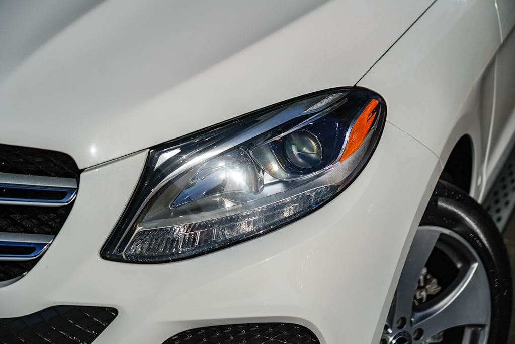 Thumbnail: 2017 Mercedes-Benz GLE - 17