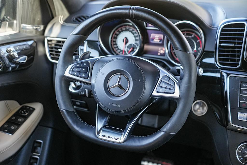 Thumbnail: 2019 Mercedes-Benz GLS - 9