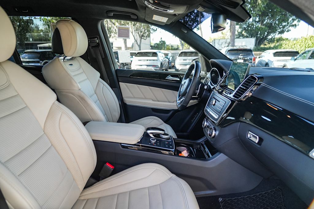 Thumbnail: 2019 Mercedes-Benz GLS - 10