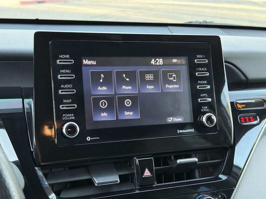 Thumbnail: 2022 Toyota Camry - 14