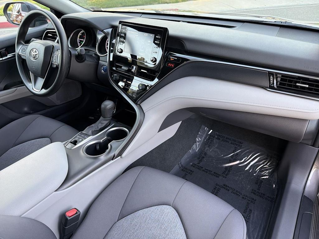 Thumbnail: 2022 Toyota Camry - 13