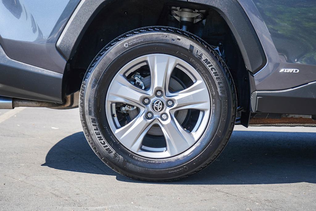 Thumbnail: 2024 Toyota RAV4 - 7