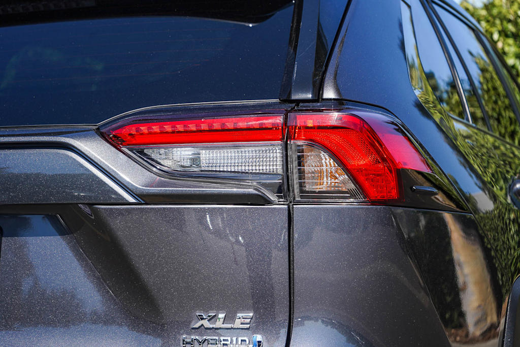 Thumbnail: 2024 Toyota RAV4 - 21