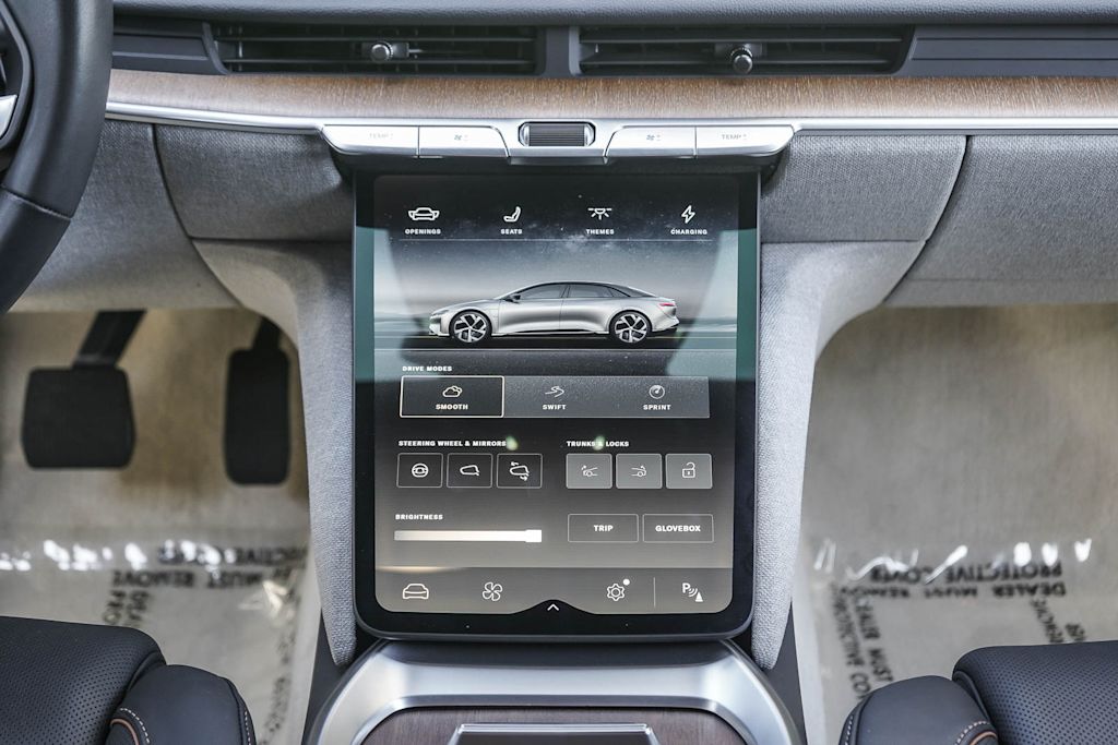 Thumbnail: 2024 Lucid Air - 11