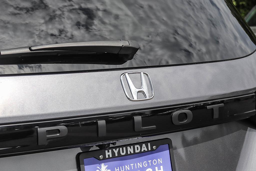 Thumbnail: 2024 Honda Pilot - 18