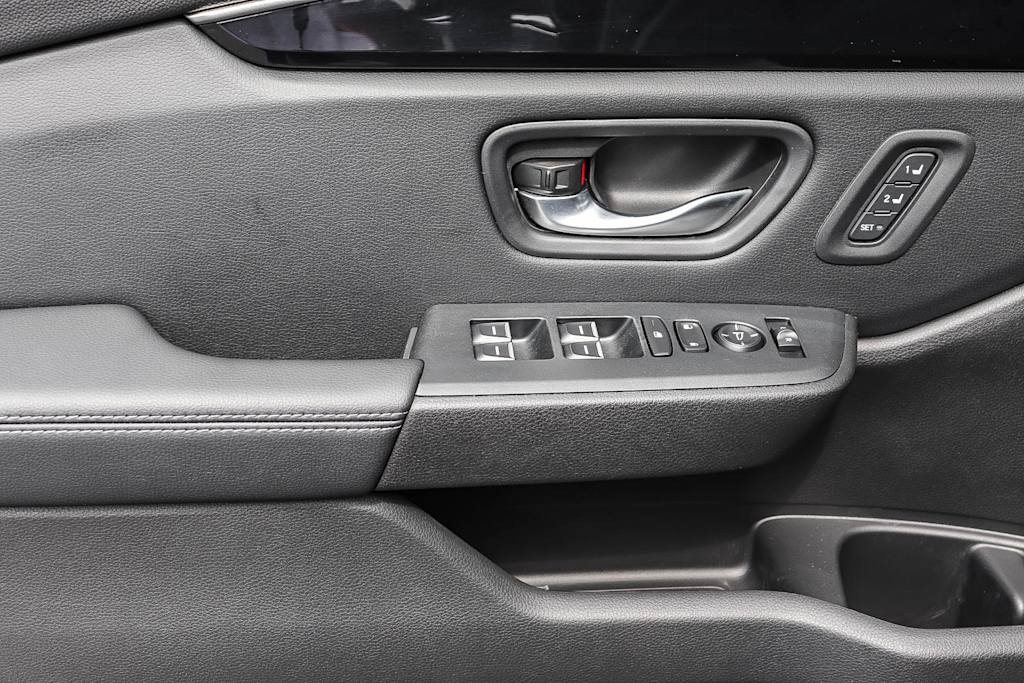 Thumbnail: 2024 Honda Pilot - 22