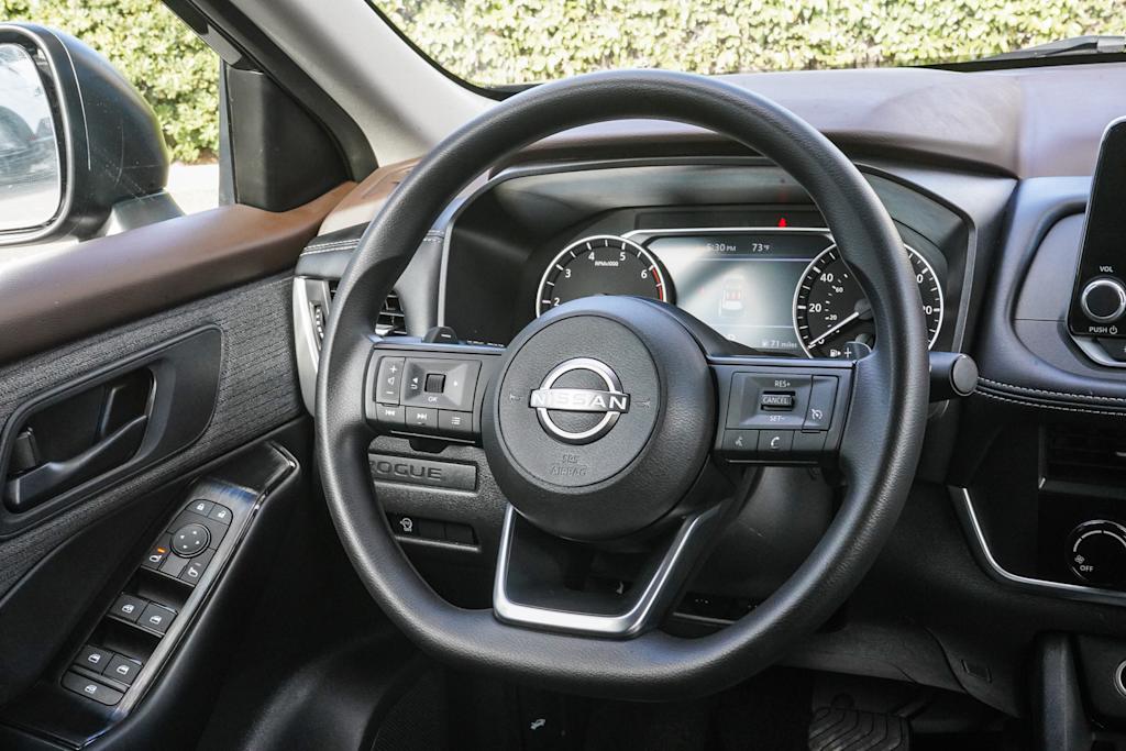 Thumbnail: 2023 Nissan Rogue - 8