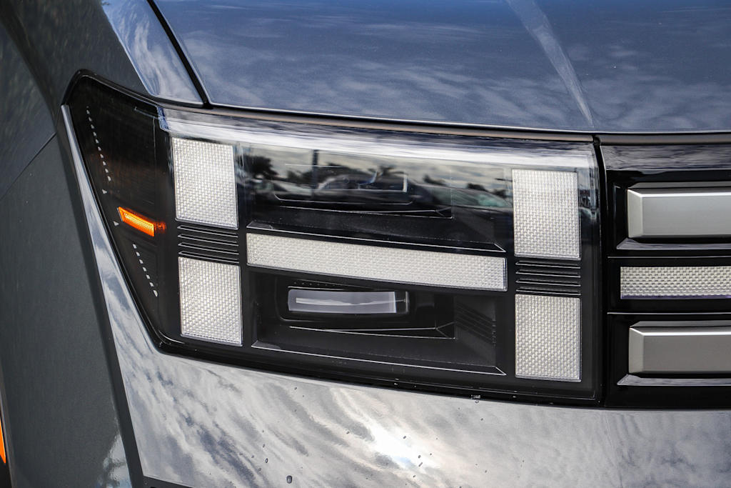 Thumbnail: 2027 Hyundai Santa Fe - 17