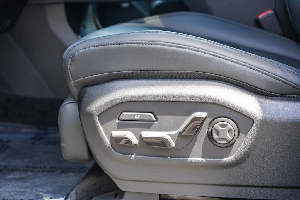 Thumbnail: 2026 Hyundai Santa Fe - 24