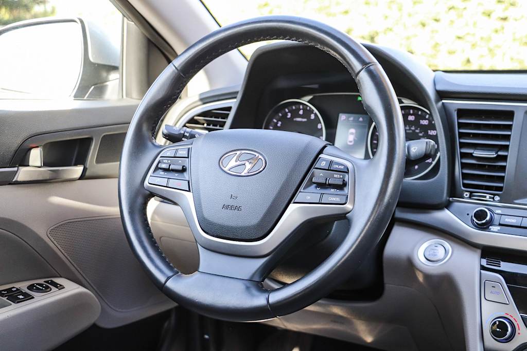 Thumbnail: 2017 Hyundai Elantra - 9