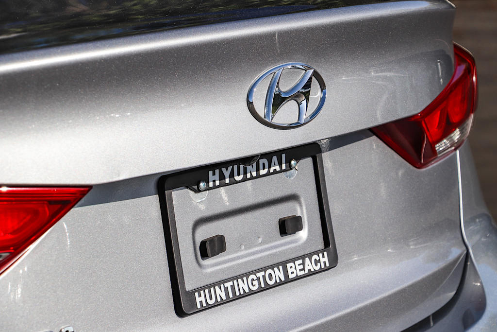 Thumbnail: 2017 Hyundai Elantra - 6
