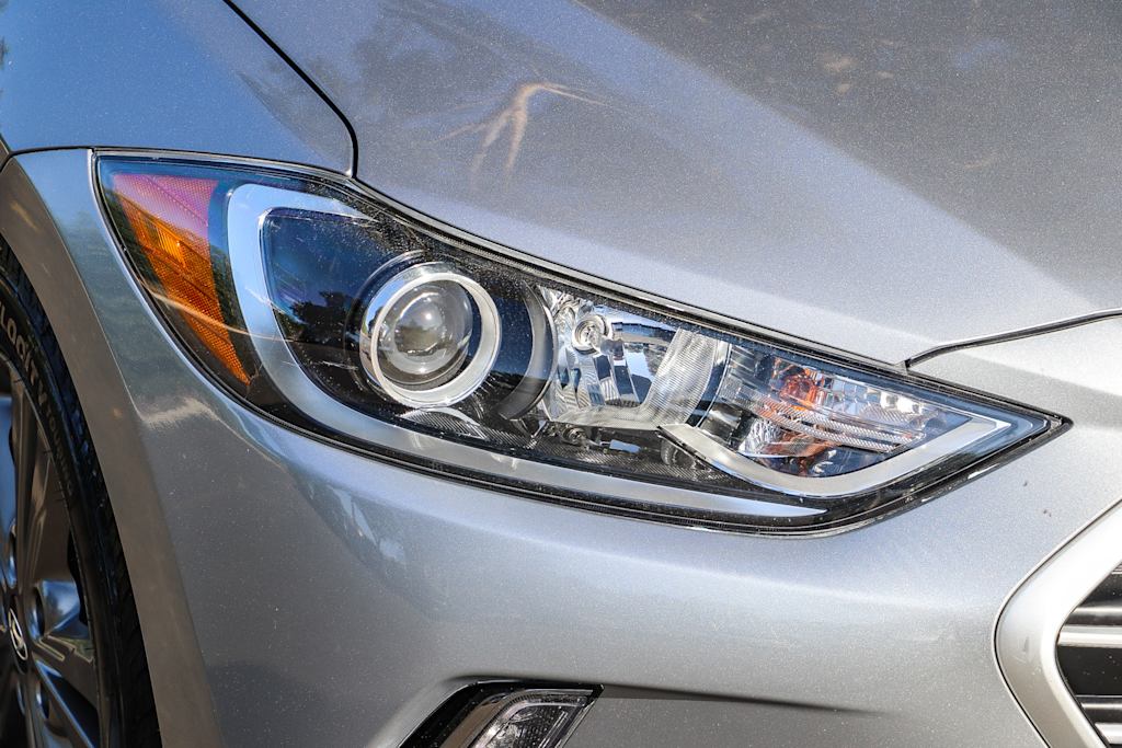 Thumbnail: 2017 Hyundai Elantra - 17
