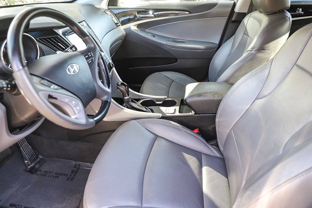 Thumbnail: 2013 Hyundai Sonata - 11