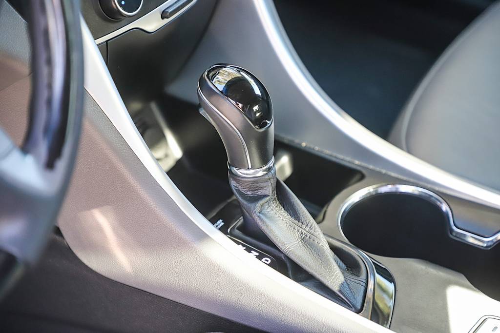 Thumbnail: 2013 Hyundai Sonata - 14