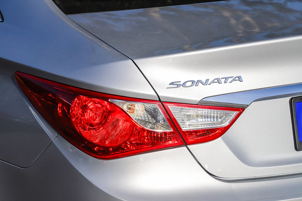 Thumbnail: 2013 Hyundai Sonata - 22