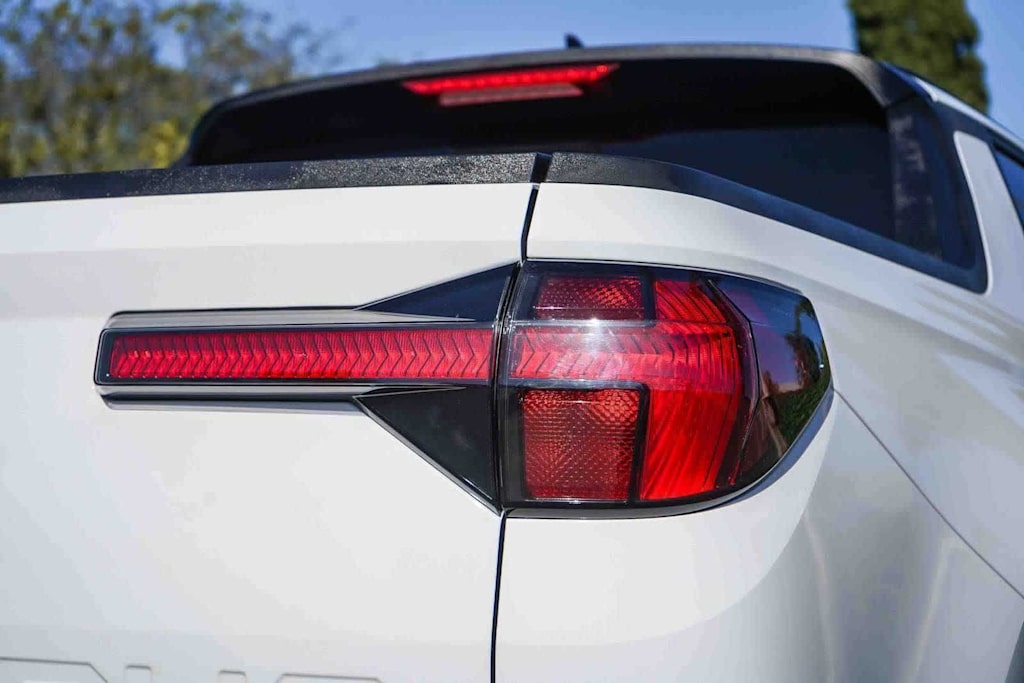Thumbnail: 2023 Hyundai Santa Cruz - 19