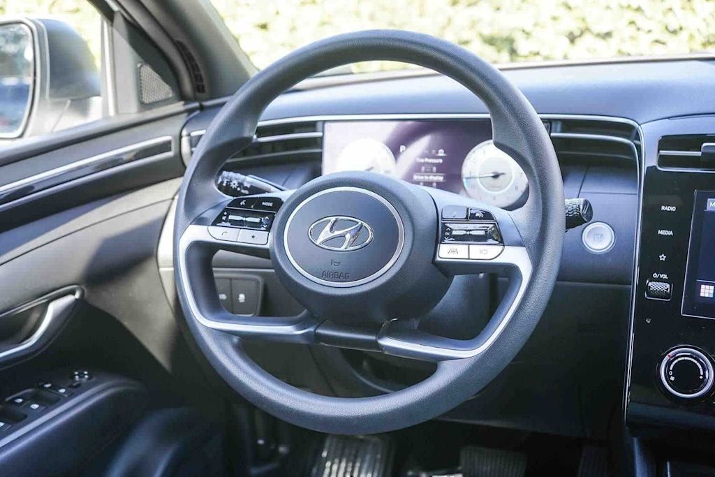 Thumbnail: 2023 Hyundai Santa Cruz - 8