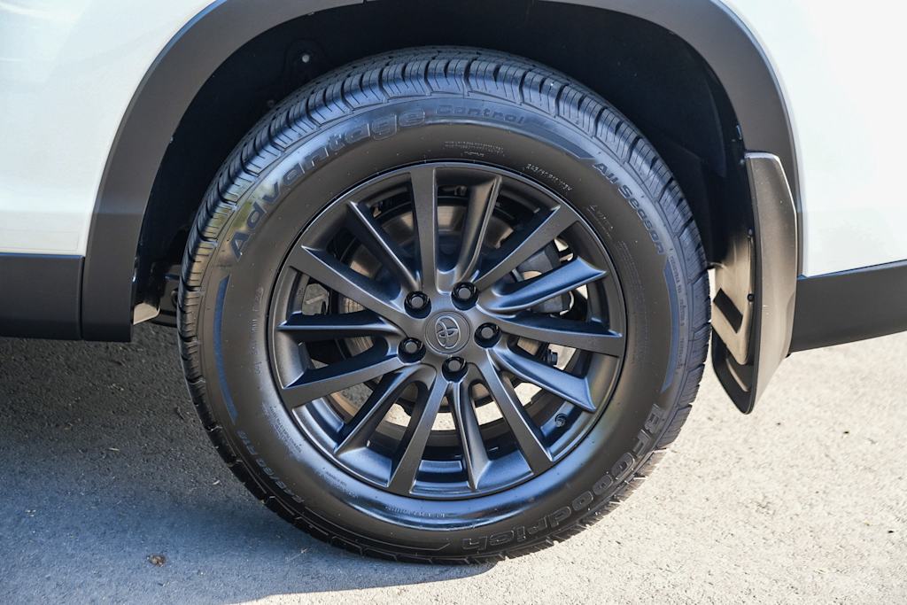 Thumbnail: 2019 Toyota Highlander - 7