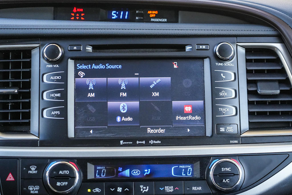 Thumbnail: 2019 Toyota Highlander - 23