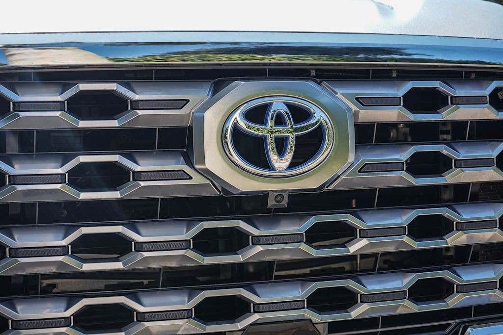 Thumbnail: 2024 Toyota Tundra - 6