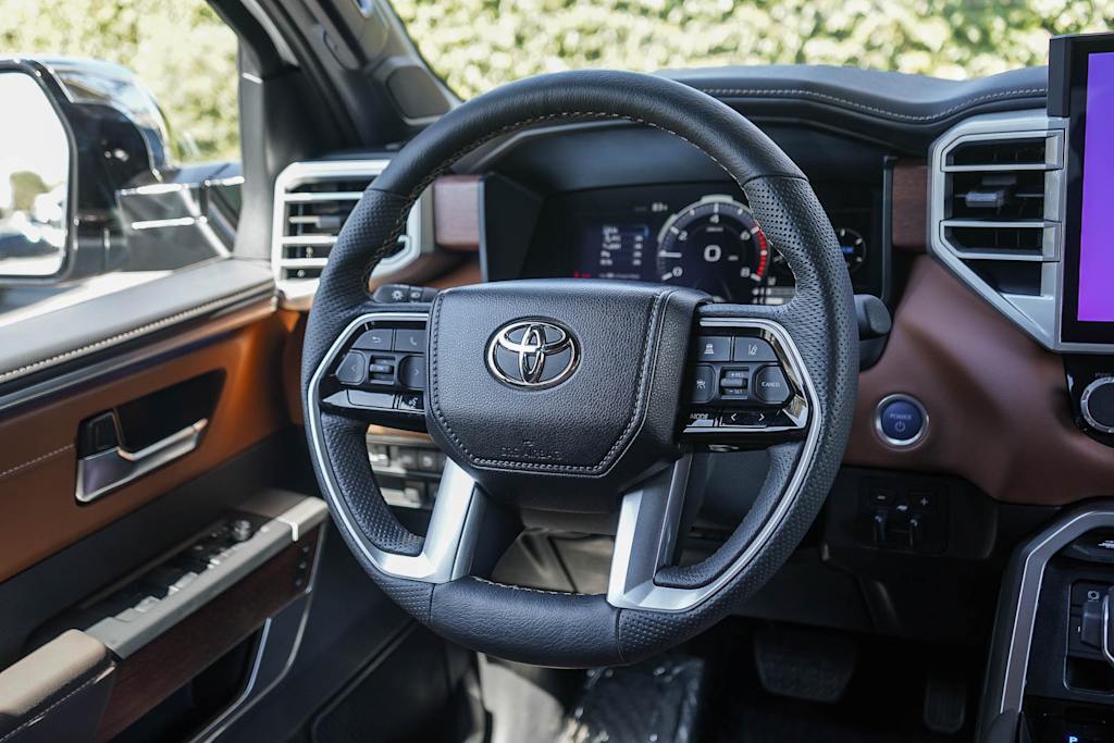 Thumbnail: 2024 Toyota Tundra - 9