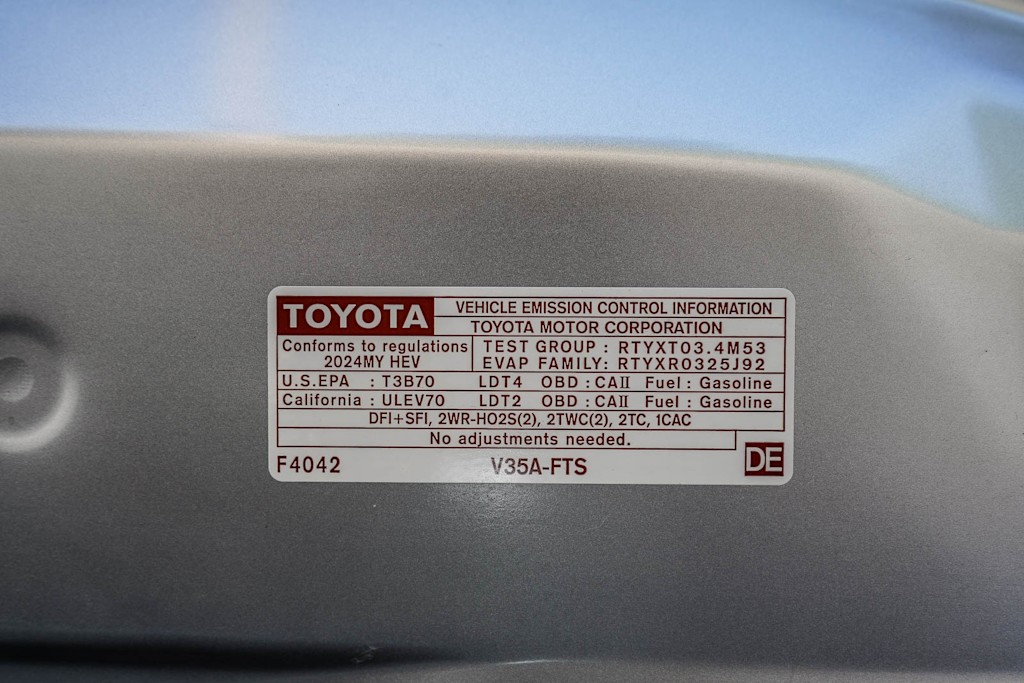 Thumbnail: 2024 Toyota Tundra - 18
