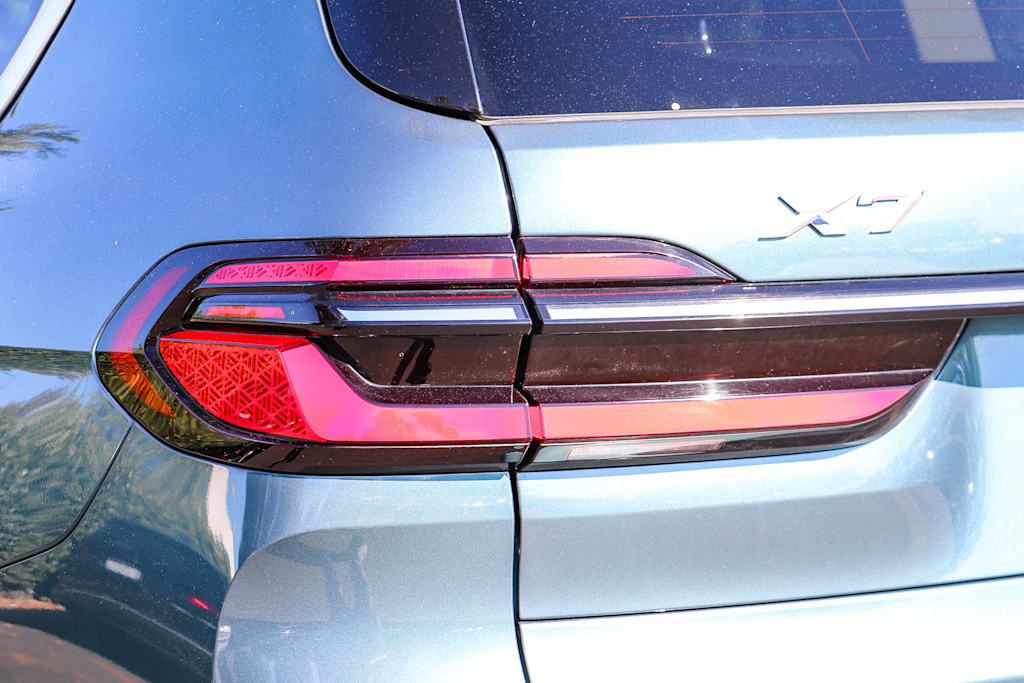 Thumbnail: 2023 BMW X7 - 19
