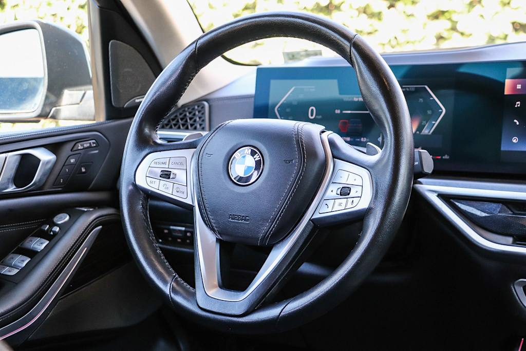 Thumbnail: 2023 BMW X7 - 9