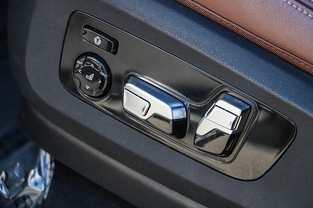 Thumbnail: 2021 BMW X5 - 24
