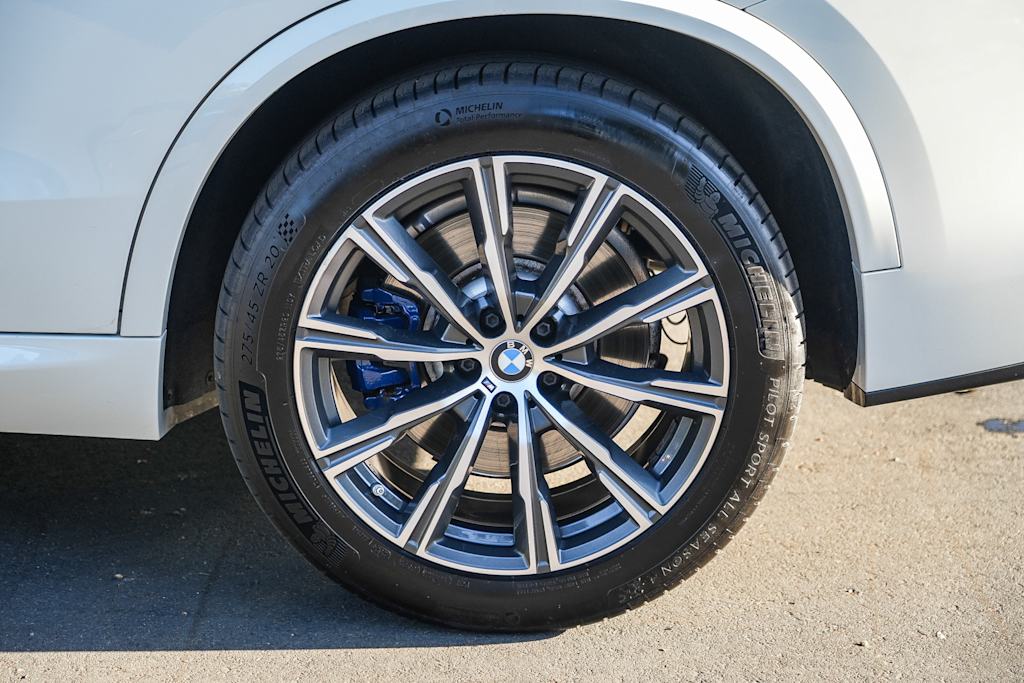 Thumbnail: 2021 BMW X5 - 7
