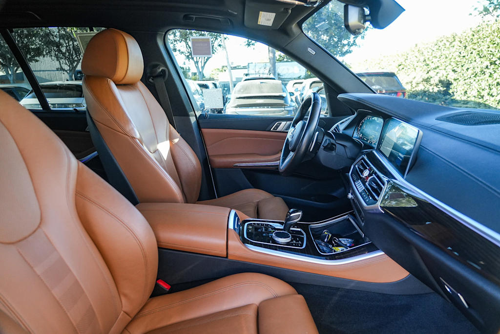 Thumbnail: 2021 BMW X5 - 10