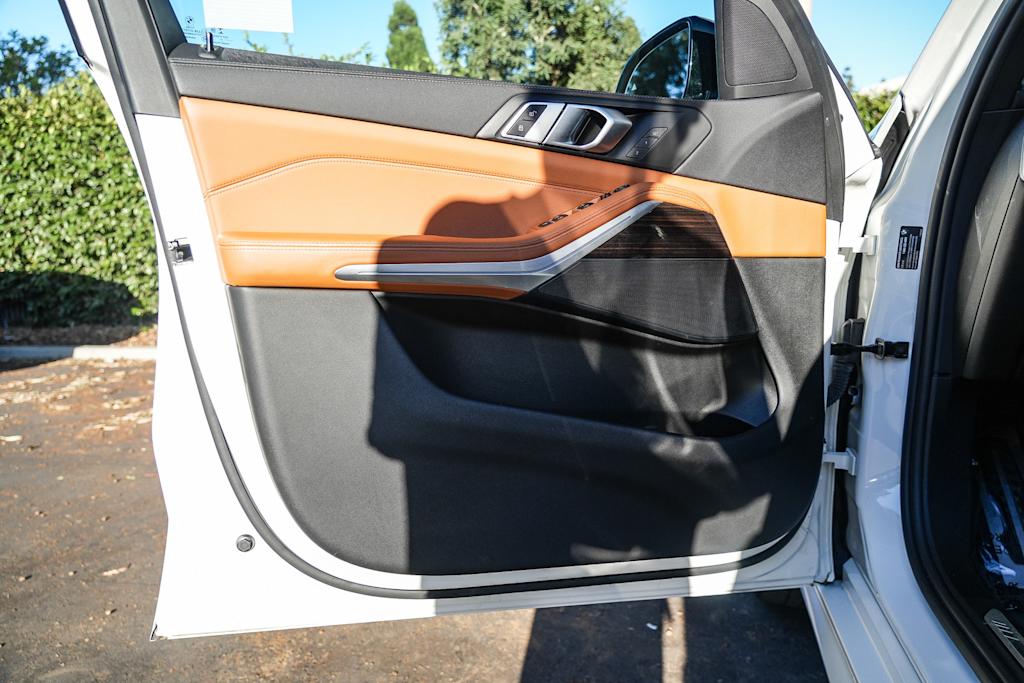 Thumbnail: 2021 BMW X5 - 23