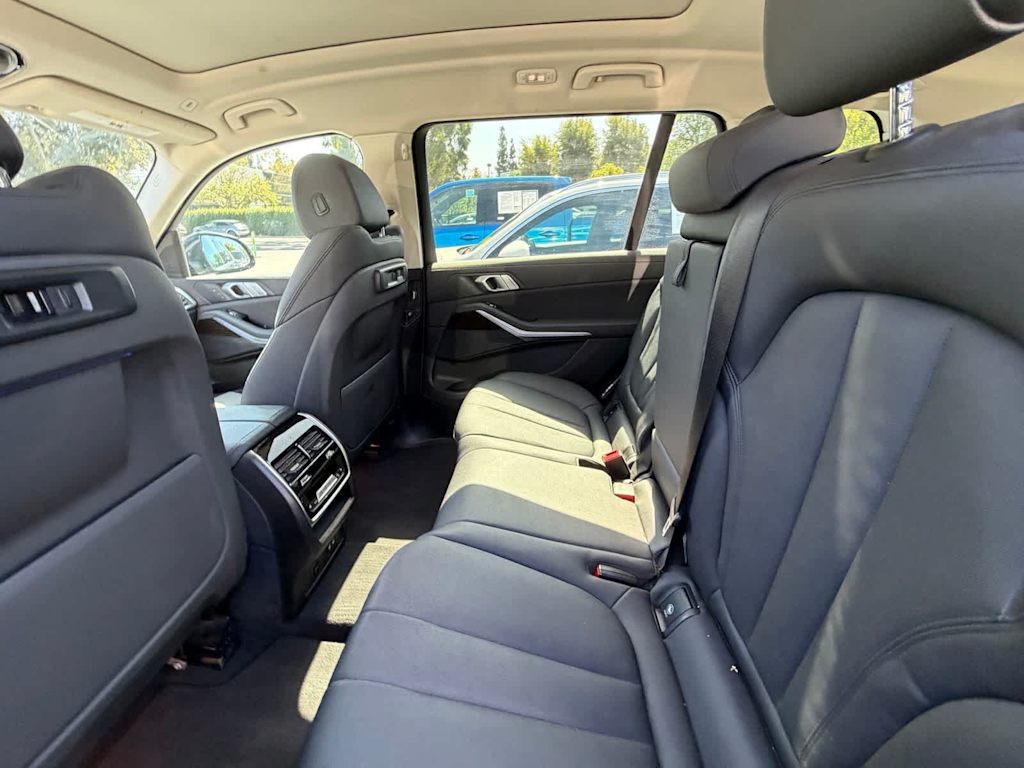Thumbnail: 2020 BMW X7 - 9