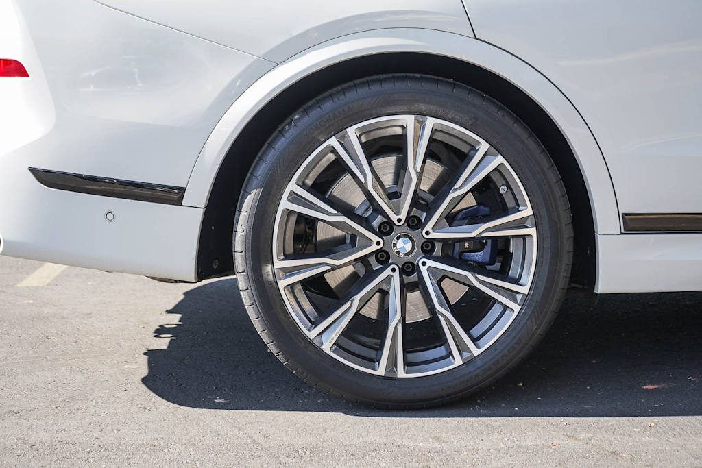 Thumbnail: 2020 BMW X7 - 7