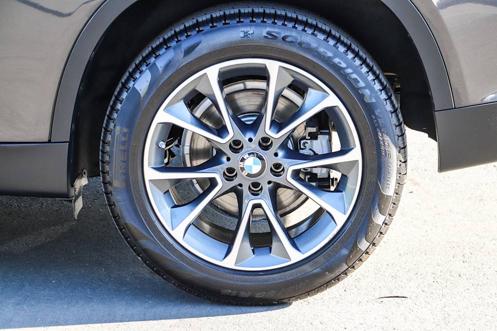 Thumbnail: 2018 BMW X5 - 21