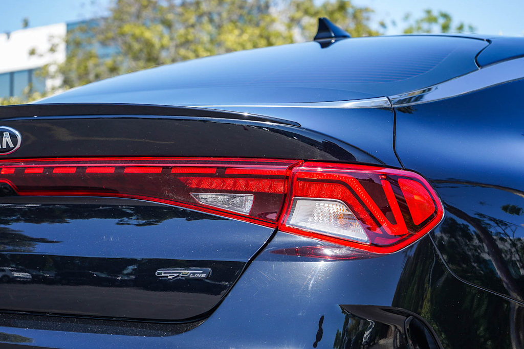 Thumbnail: 2021 Kia K5 - 21