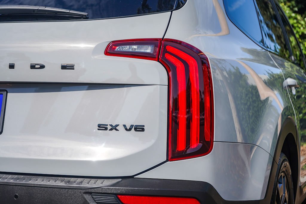 Thumbnail: 2021 Kia Telluride - 16