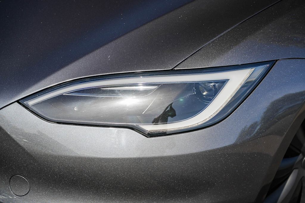 Thumbnail: 2023 Tesla Model S - 15