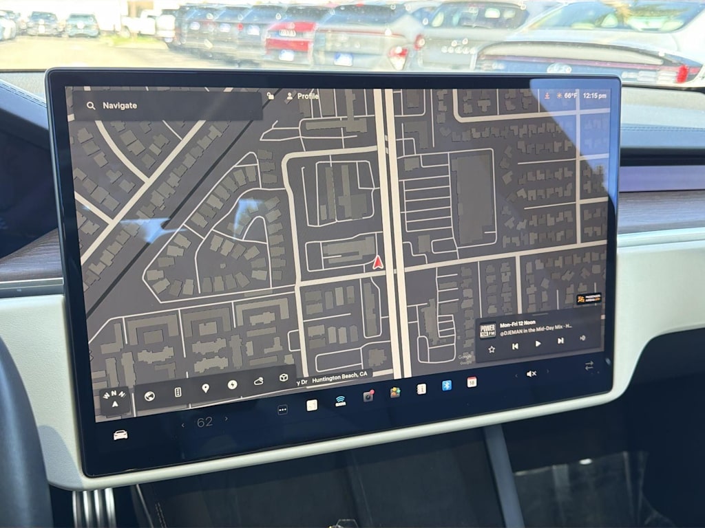 Thumbnail: 2023 Tesla Model S - 13